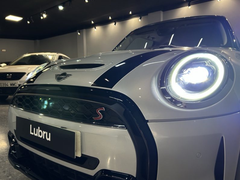 
								Mini Cooper S full									