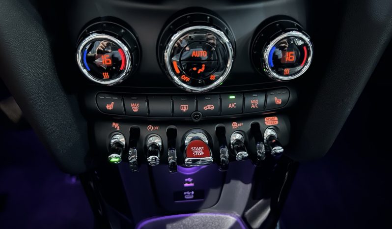 
								Mini Cooper S full									