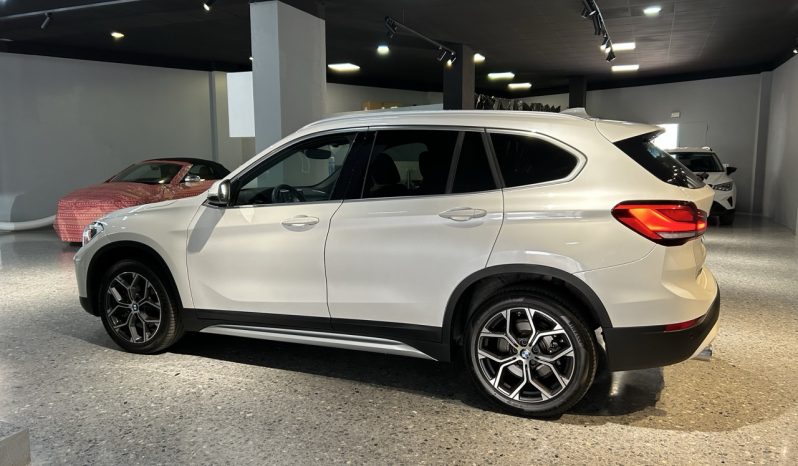 
								BMW X1 20i full									
