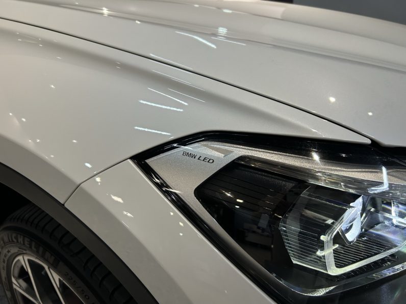 
								BMW X1 20i full									