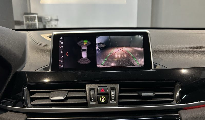
								BMW X1 20i full									