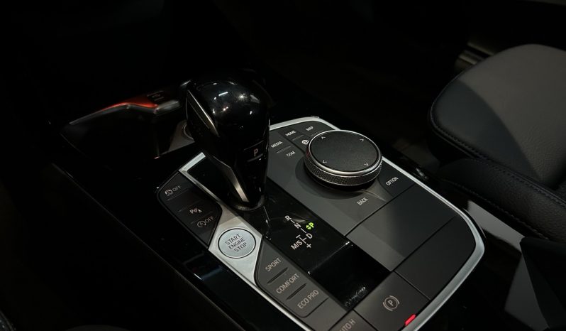 
								BMW Serie 218d full									