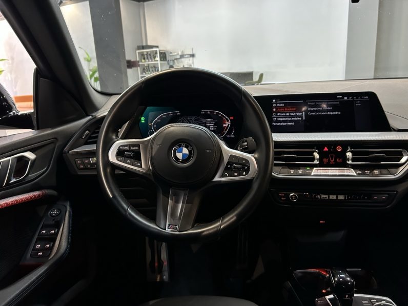 
								BMW Serie 218d full									