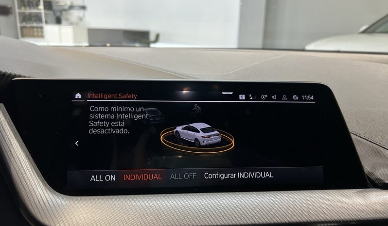 
								BMW Serie 218d full									