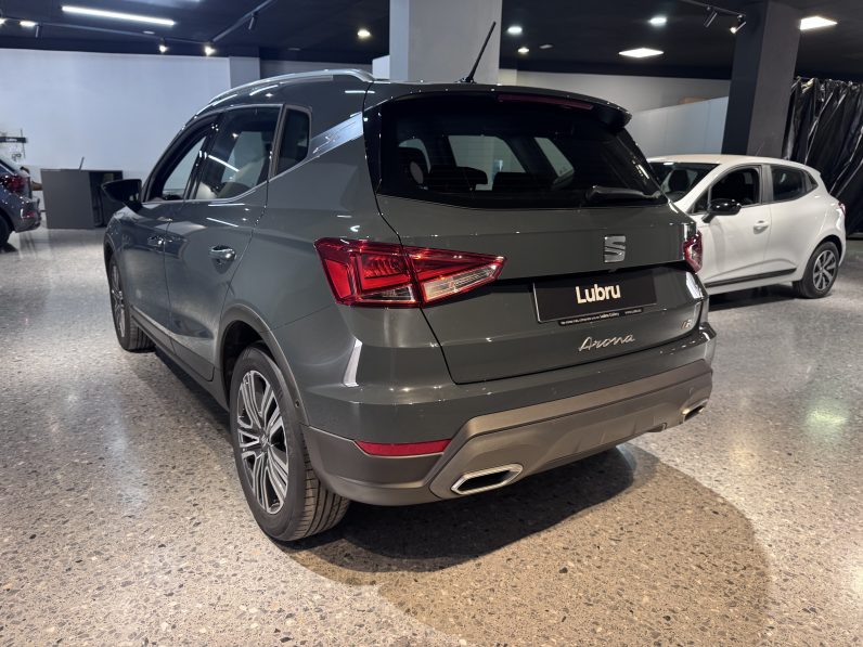 
								Seat Arona FR full									
