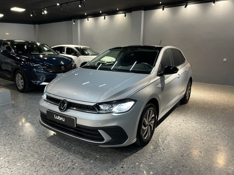 
								Volkswagen Polo Life full									