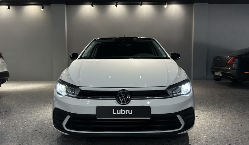 
								Volkswagen Polo full									