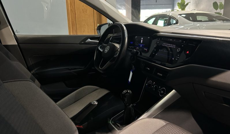 
								Volkswagen Polo full									