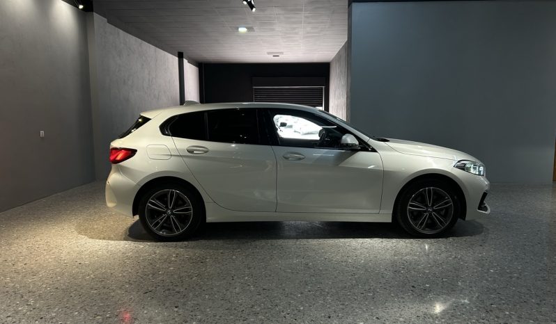 
								BMW Serie 1 116d full									