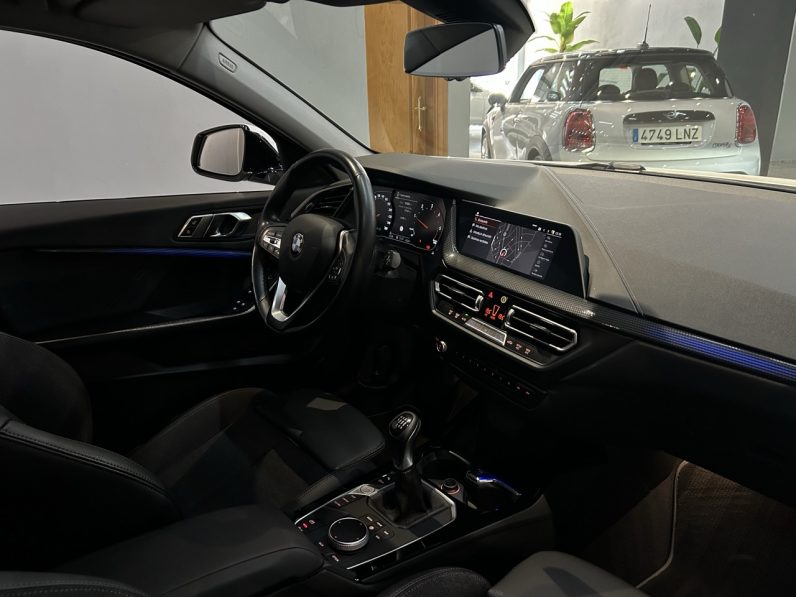 
								BMW Serie 1 116d full									
