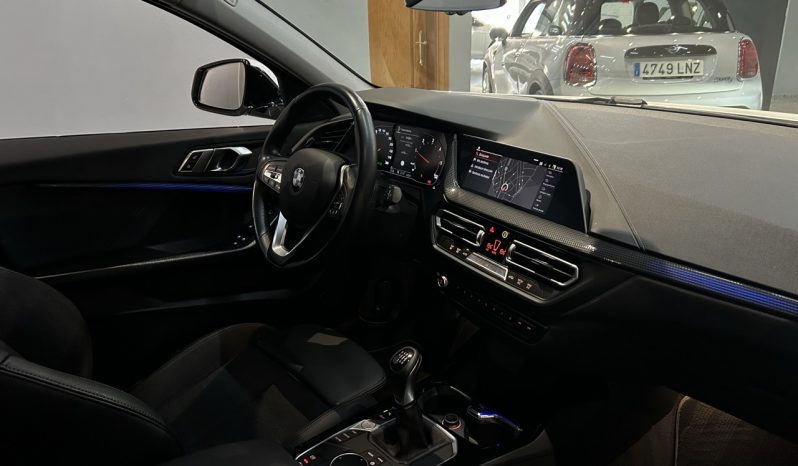 
								BMW Serie 1 116d full									