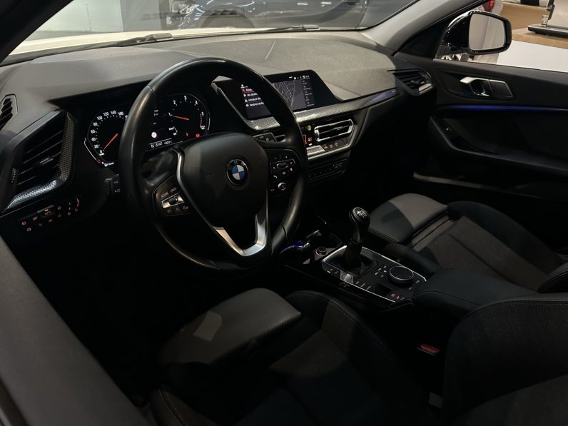 
								BMW Serie 1 116d full									