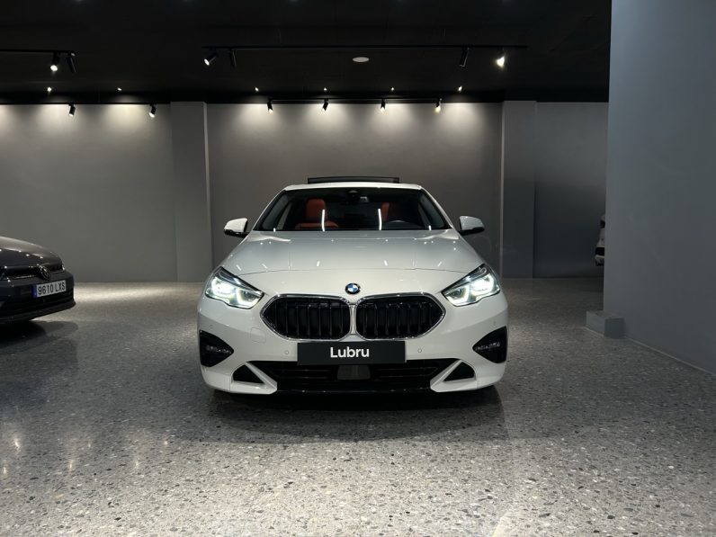 
								BMW Serie 2 220d full									