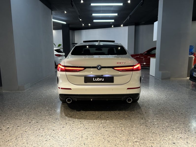 
								BMW Serie 2 220d full									