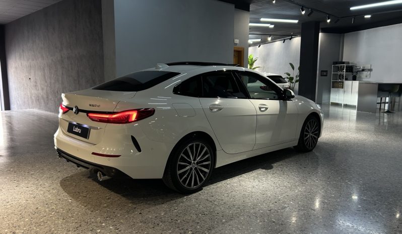 
								BMW Serie 2 220d full									