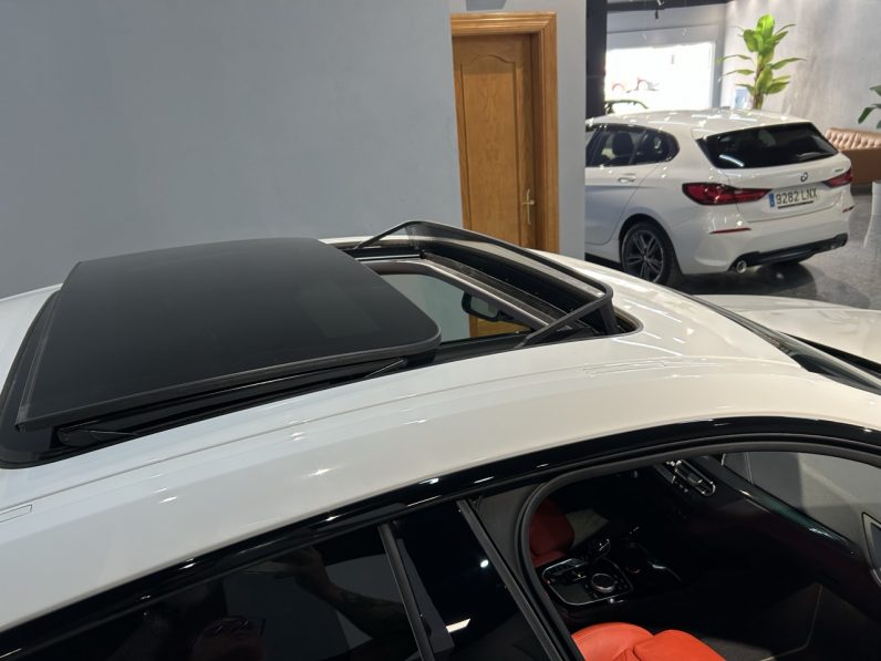 
								BMW Serie 2 220d full									