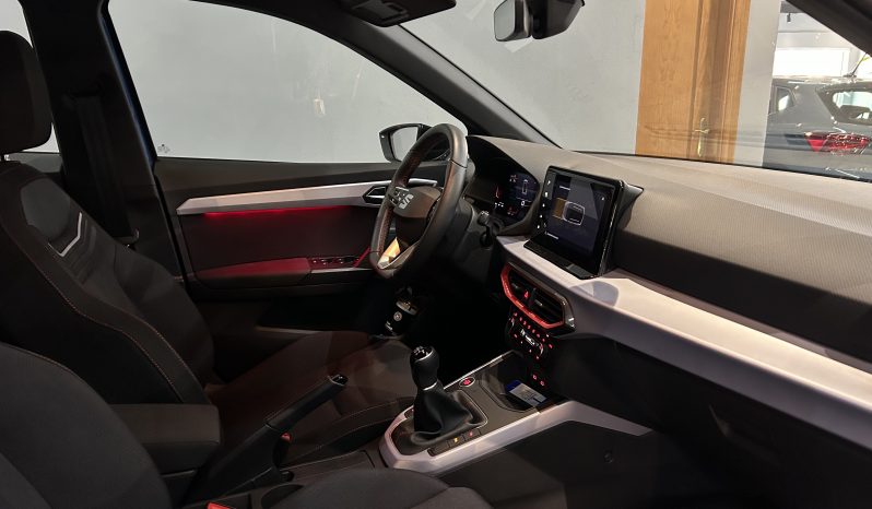 
								Seat Arona FR XM full									
