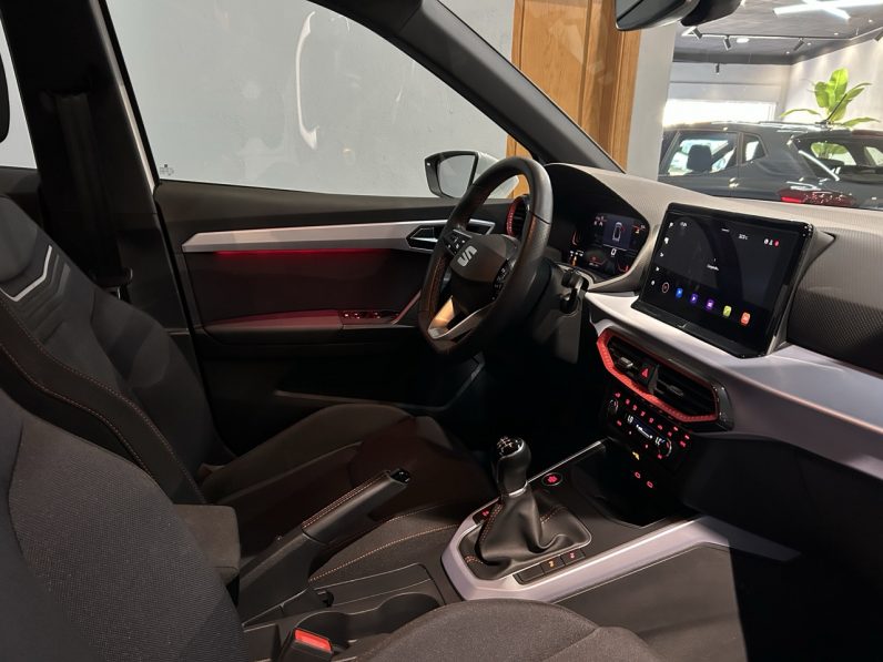 
								Seat Arona FR XM full									