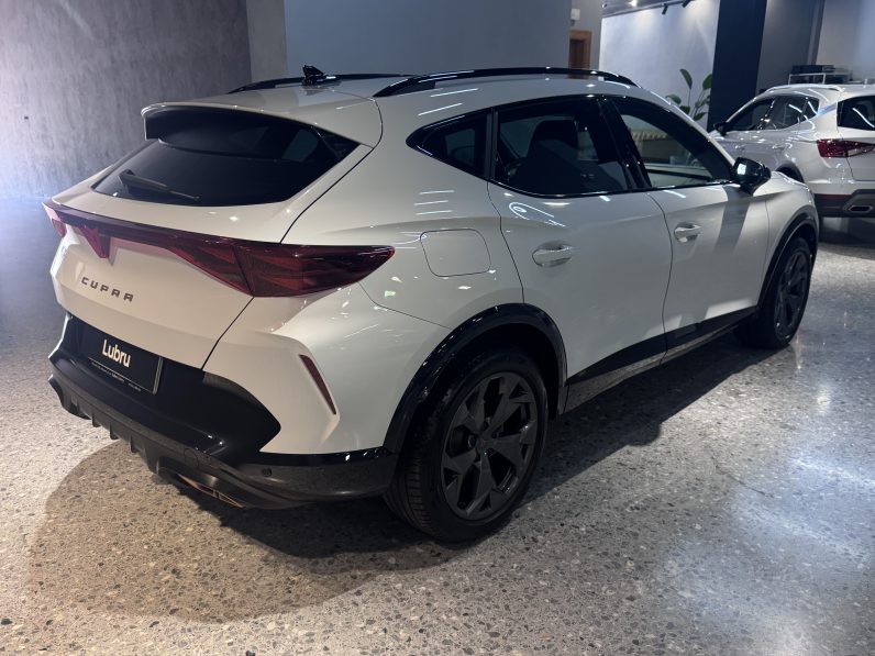 
								Cupra Formentor 1.5 ETSI full									