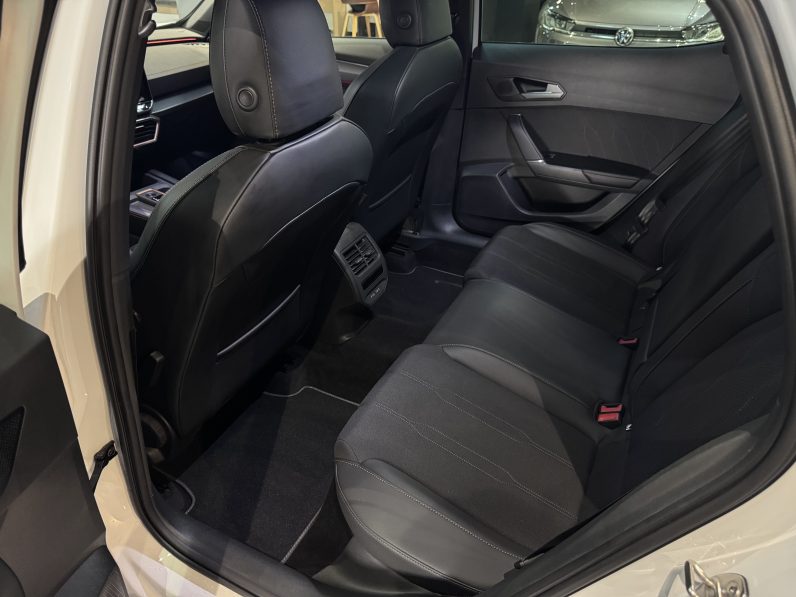 
								Cupra Formentor 1.5 ETSI full									