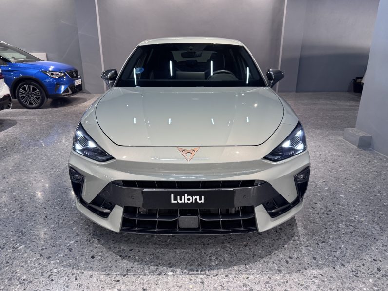
								Cupra Leon 1.5 ETsi full									