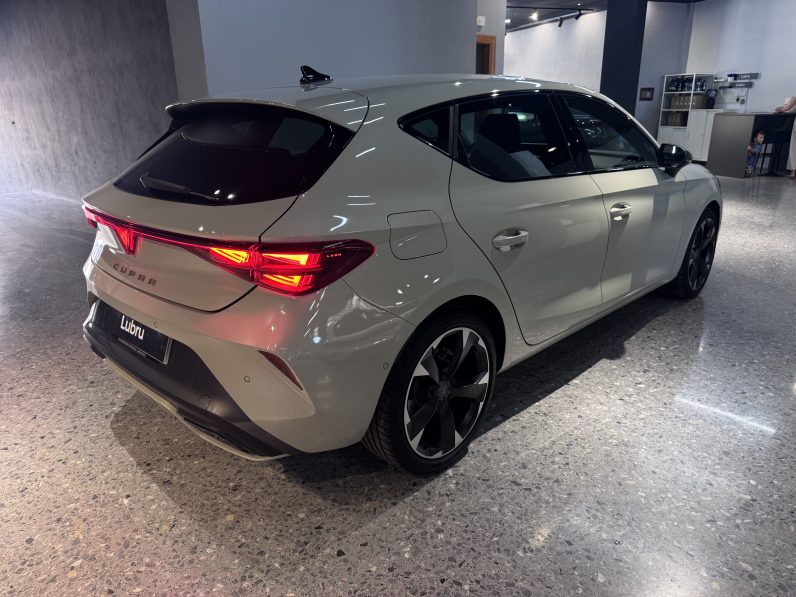 
								Cupra Leon 1.5 ETsi full									