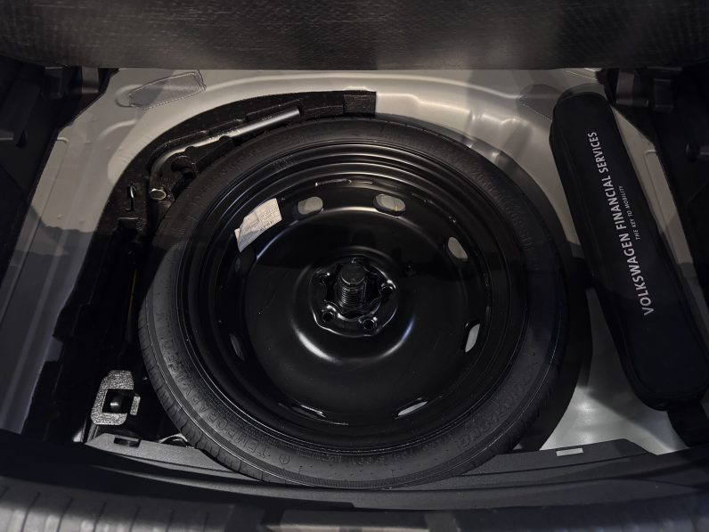 
								Cupra Leon 1.5 ETsi full									