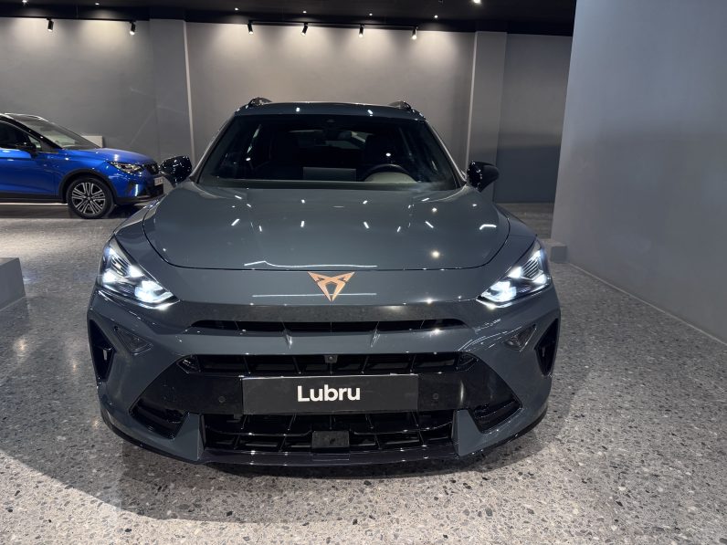 
								Cupra Formentor 1.5 E-Hybrid full									