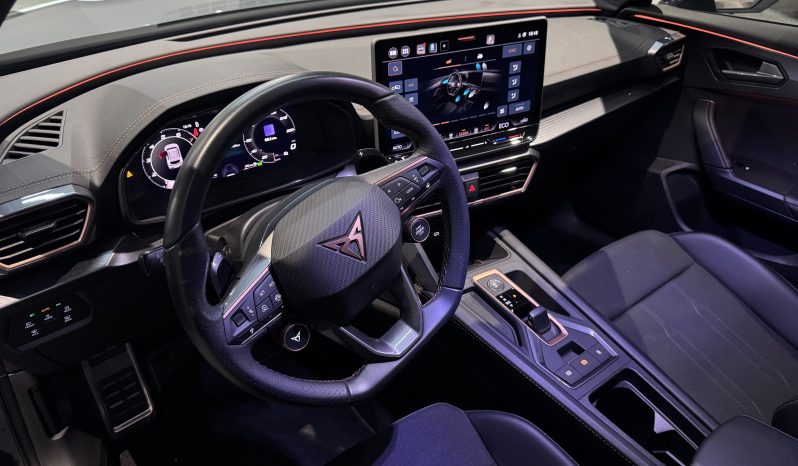 
								Cupra Formentor 1.5 E-Hybrid full									