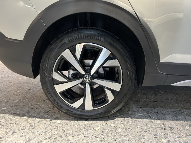 
								Volkswagen Taigo 1.0 TSI full									