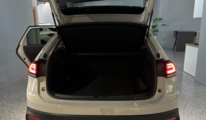 
								Volkswagen Taigo 1.0 TSI full									