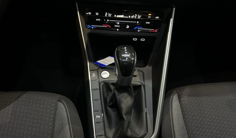 
								Volkswagen Taigo 1.0 TSI full									