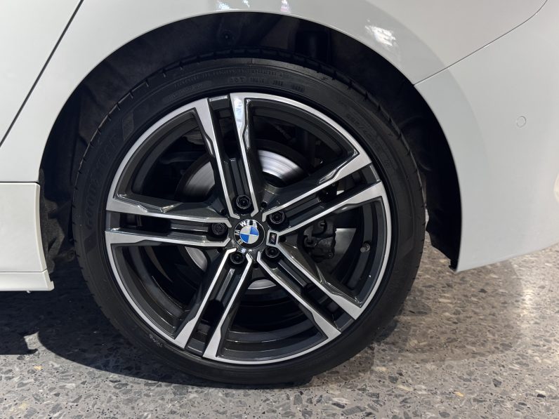
								BMW Serie 1 118d full									