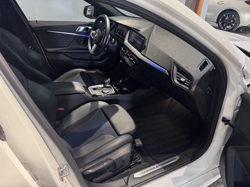 
								BMW Serie 1 118d full									
