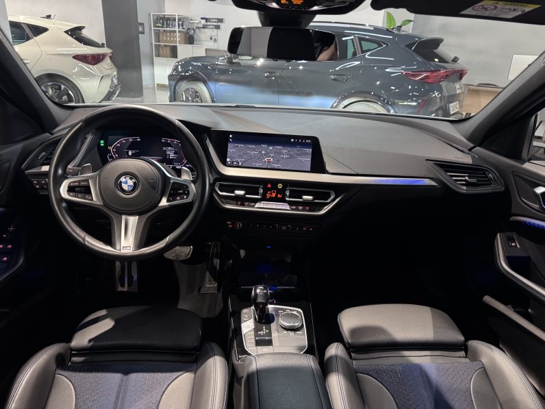 
								BMW Serie 1 118d full									